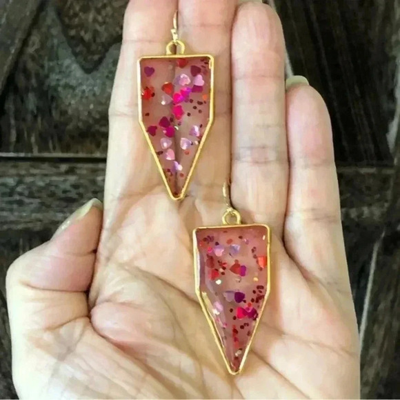 Pink Red Hearts Love Handmade Resin Glitter Gold Tone Drop Earrings New NWT - Picture 1 of 3